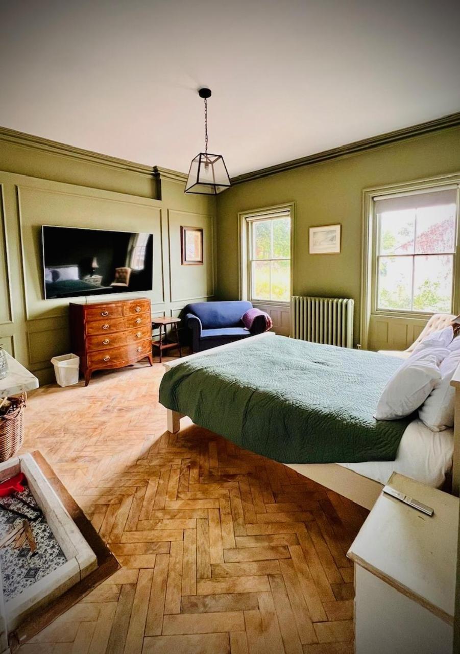 Llanerchydol Hall Suites Welshpool Ngoại thất bức ảnh