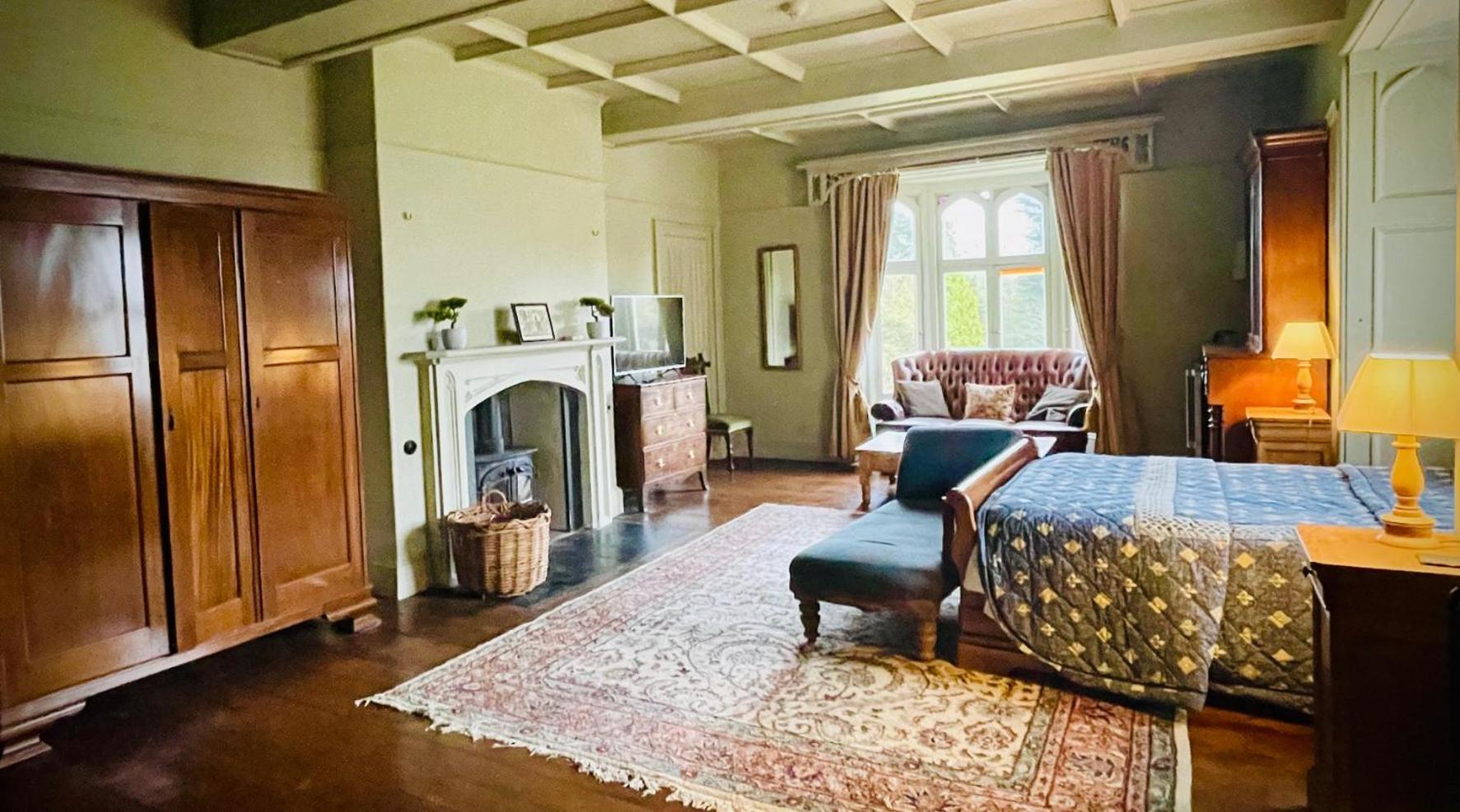 Llanerchydol Hall Suites Welshpool Ngoại thất bức ảnh